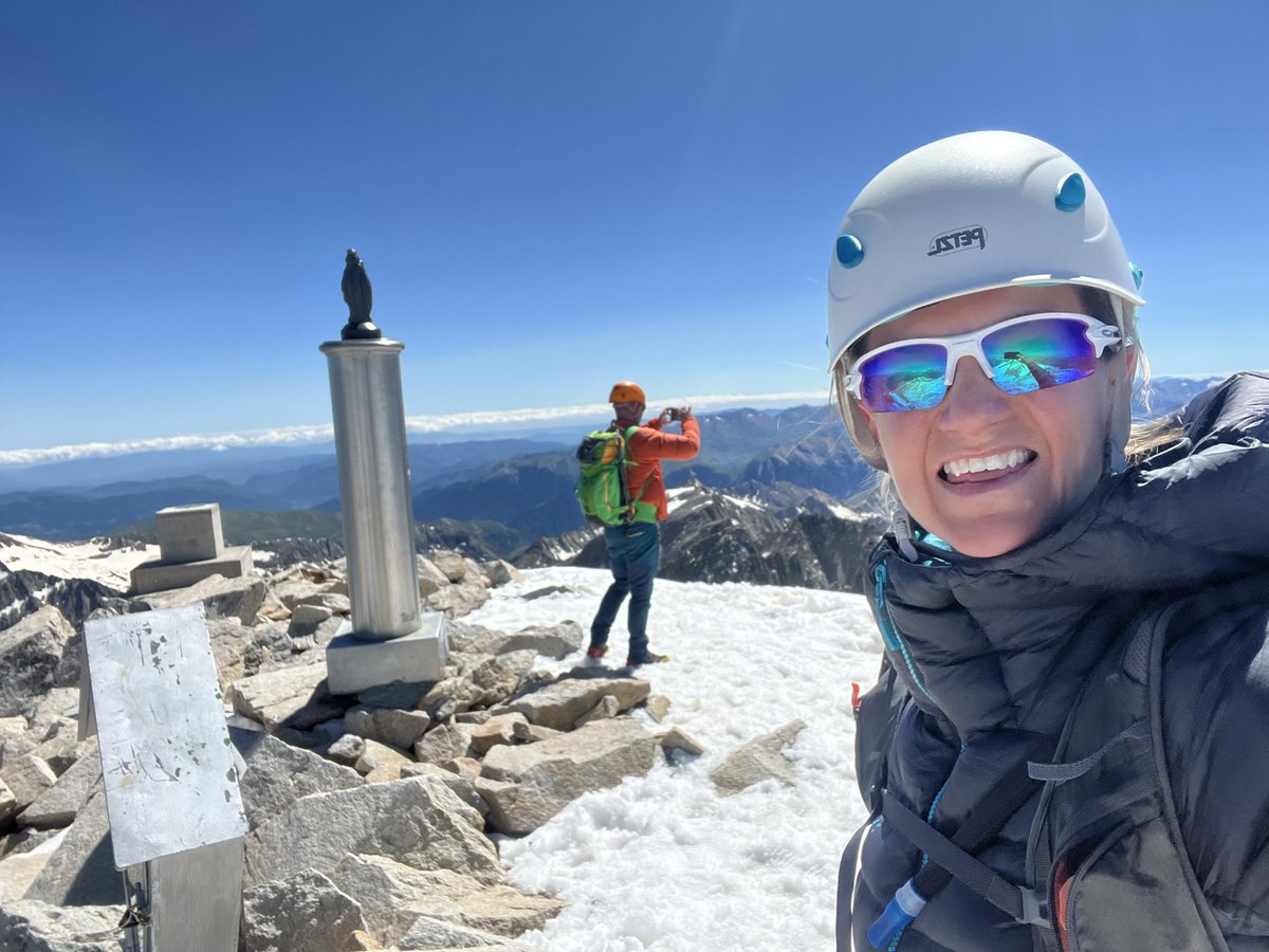 ratherbrunning's tweet image. Pico Aneto 3404m What a day for it! Late season snow made the traverse over what would normally be a rock field a lot easier. Not long left for this glacier unfortunately 😕 On top of the Pyrenees 🏔️🇪🇸💜