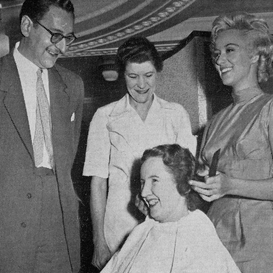 Fulham Road Picturehouse (@fulhamroadph) on Twitter photo π₯β¨ Our Members' Bar was once a luxurious hair salon! πββοΈβ¨
In 1958, ABC transformed the room into Elstree-Studio Hair Stylists offering 'styles of the stars' and named for <a href="/ElstreeStudios/">Elstree Studios</a>! π¬π«
The ceiling was decorated with constellations of stars. ππ
#CinemaHistory π₯β¨ Our Members' Bar was once a luxurious hair salon! πββοΈβ¨
In 1958, ABC transformed the room into Elstree-Studio Hair Stylists offering 'styles of the stars' and named for <a href="/ElstreeStudios/">Elstree Studios</a>! π¬π«
The ceiling was decorated with constellations of stars. ππ
#CinemaHistory