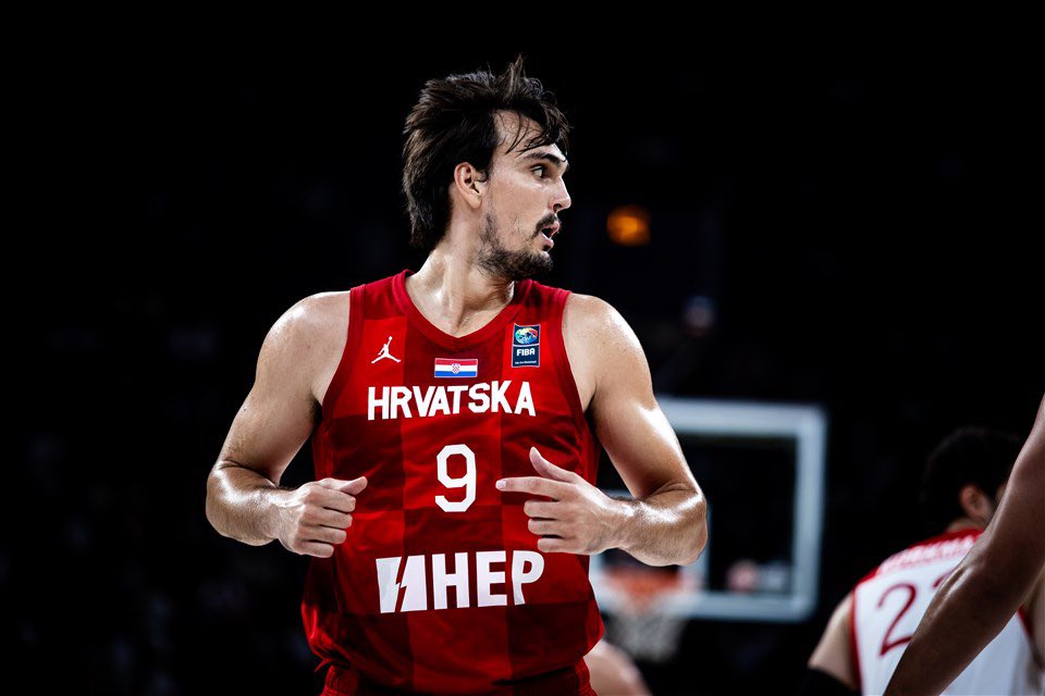 #FIBAOQT 🌎

➡️ Dario Saric +13,5 points (Croatie 🇭🇷) @ 1,75 / 1,50%

vs. Slovénie 🇸🇮 

📲 t.me/+Z29f6zRTAnszZ…