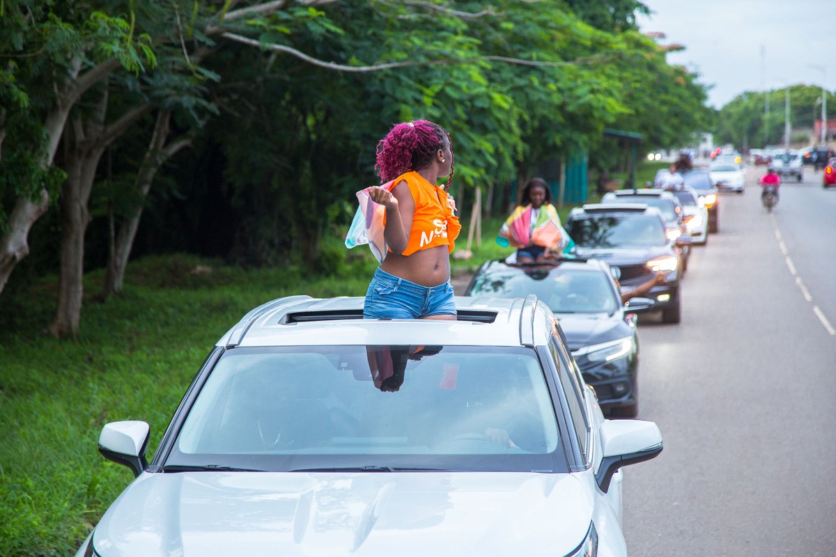 WeAreiSel's tweet photo. Revving up memories of an amazing turnout at the just passed Penthall week carwash with @NLA590mobile. We couldn't have done it without you โค๏ธ
Just so you know car's weren't the only thing shining ๐คญ
#carwash #penthall #penthallweek24 #weareisel #nla https://t.co/xD0Fm7NuZ0