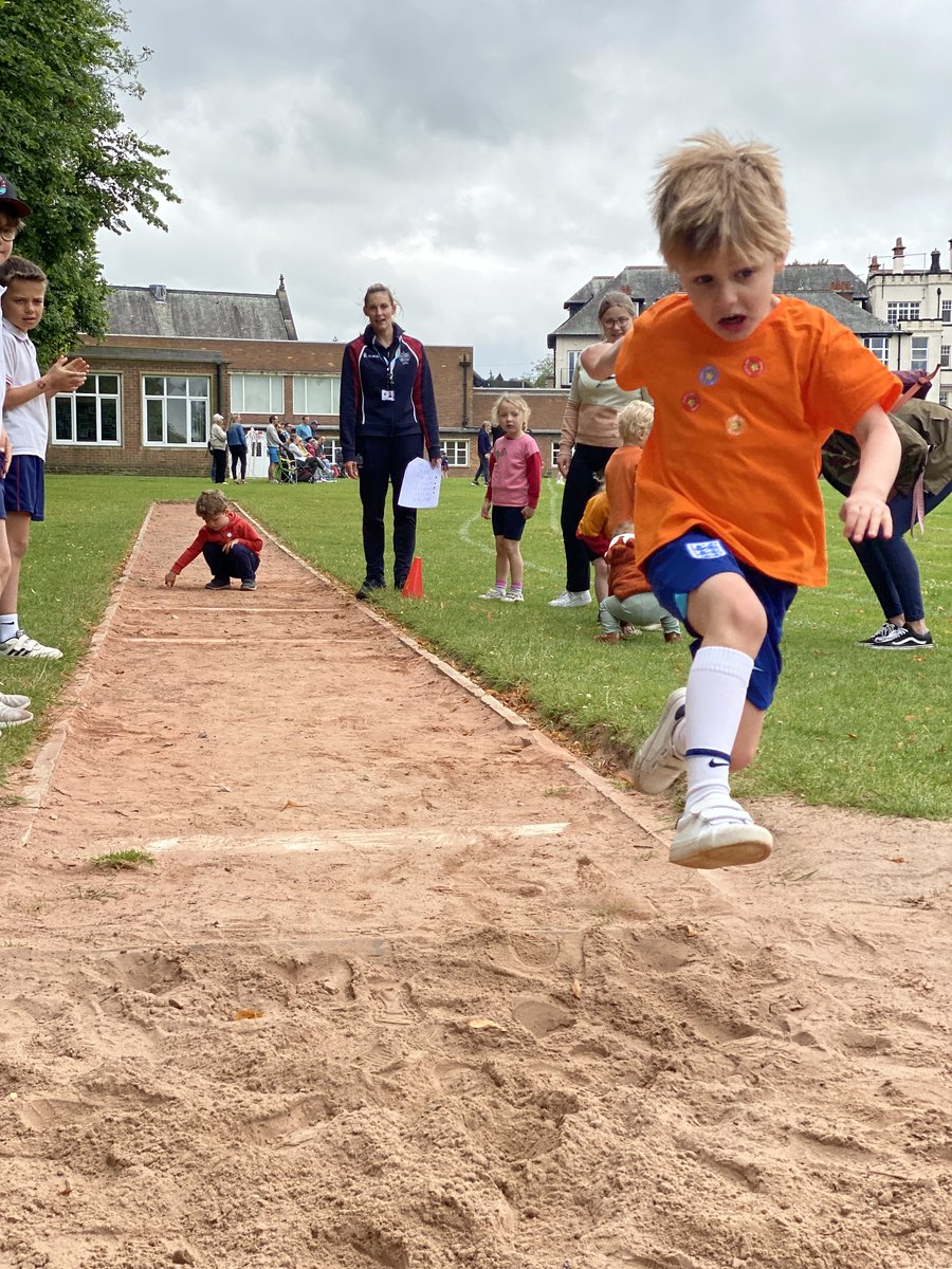 Highfield Prep Hlc tweet media