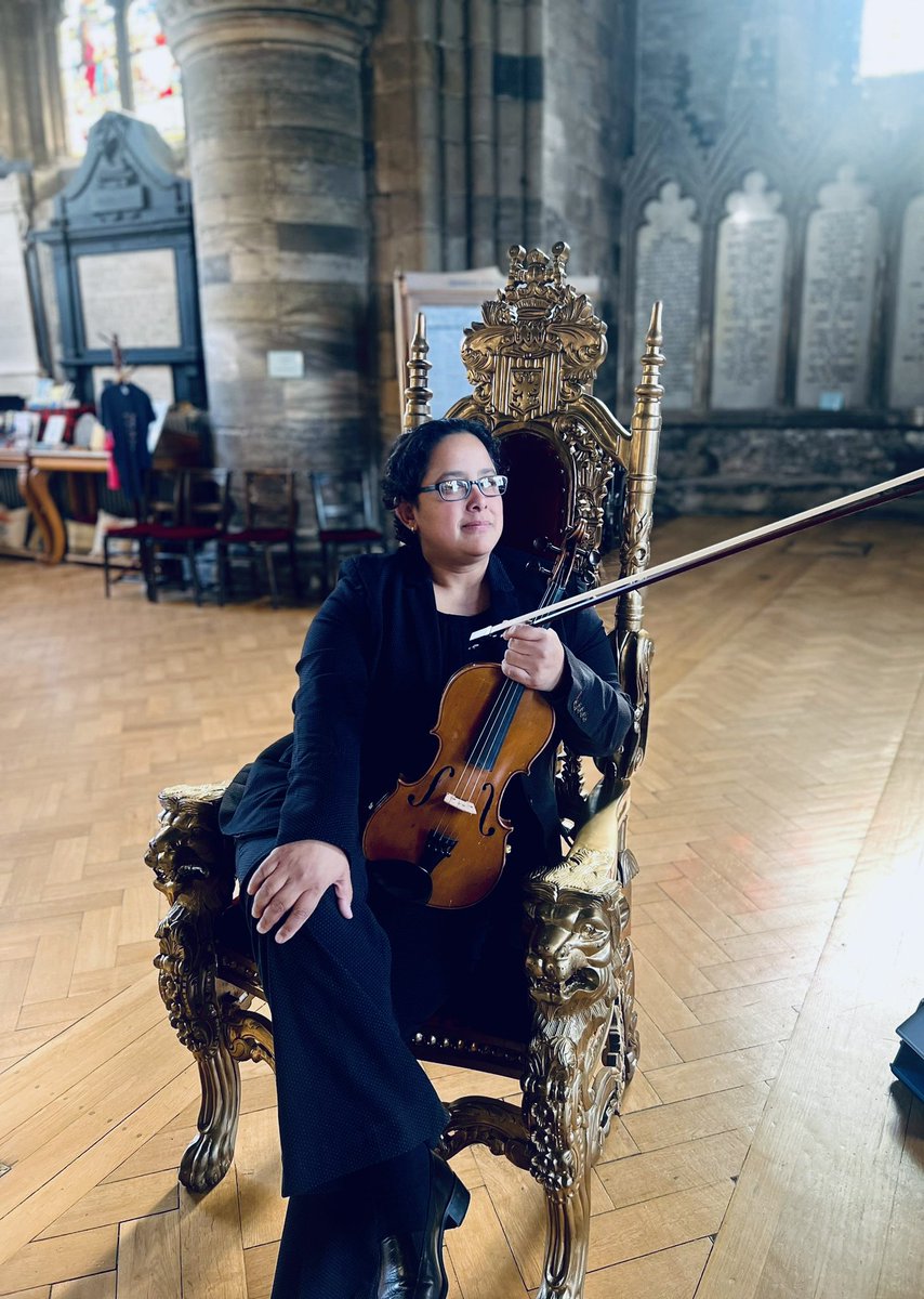 vurrego's tweet image. #CallMeMother #Empowered #QueenOfViolin