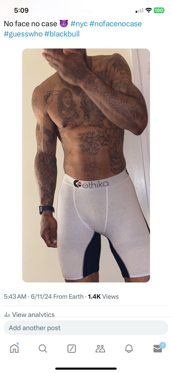 tattedupshy's tweet photo. @georg1naxxx Me please https://t.co/C9NAPhXKDi