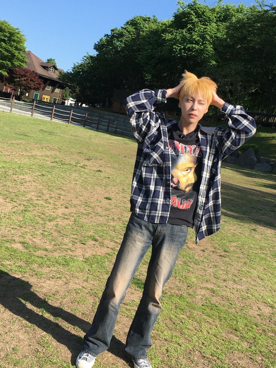 GHOST9OFFICIAL's tweet photo. 쨍쨍☀️

#SHIN #이신 https://t.co/5aYghZl04X