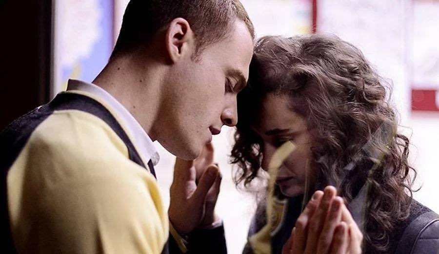 Happy birthday to your favorite dizi❤️💖🔥. How wonderful that you have been and are🫶. Many thanks to its creators and everyone involved❤️❤️❤️. Good luck and prosperity to all. 
#KeremBürsin #GüneşiBeklerken 
#HandeDoğandemir
#ZeyKer