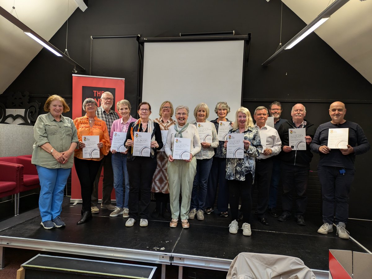 thelinenhall's tweet image. Our current set of Irish classes ended on a high recently when 29 students received the Fáinne Airgid. Huge congratulations to all and thanks to tutor Catherine Calumarte whose knowledge and passion for the language helped them to achieve this goal.