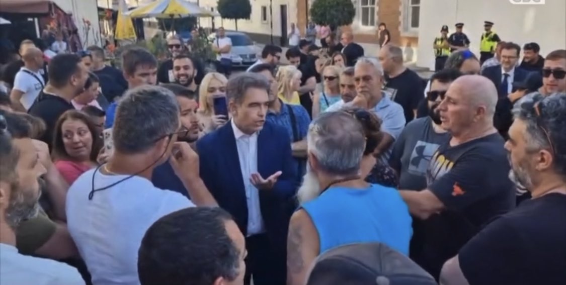 keith_azopardi's tweet image. People are justifiably angry about the penal car levy. But it’s bigger than that. It’s about concerns about not making ends meet; about cost of living & an unsympathetic out of touch Govt that thinks they are showing empathy because the Chief Minister has a 10 year old Porsche