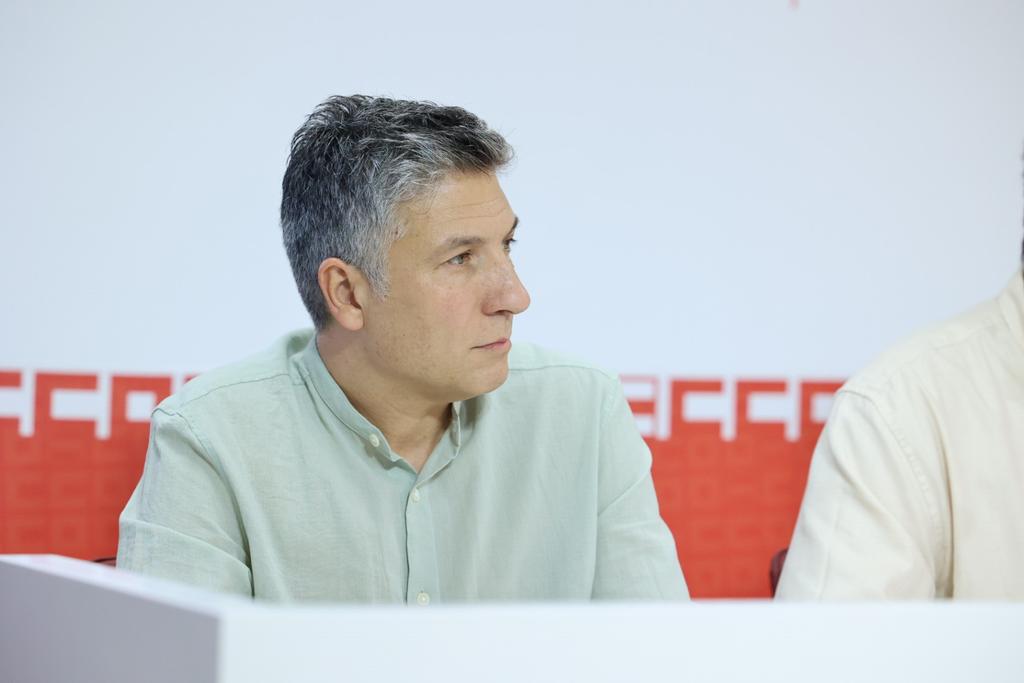 <a href="/fssccooand/">FSS-CCOO Andalucía</a> <a href="/JosPelayo1/">José Pelayo</a> <a href="/nurialomar/">Nuria López Marín</a> <a href="/rbacedo1/">Rosa Berges</a> <a href="/fssccoo/">FSS-CCOO</a> 👵DEPENDENCIA | 💬Javier Ordóñez:  "Los planes individuales de atención no se revisan y las necesidades de las personas cambian conforme envejecen. Esto perjudica la calidad de la atención.  Y la falta de medios técnicos perjudica la salud laboral de las trabajadoras".