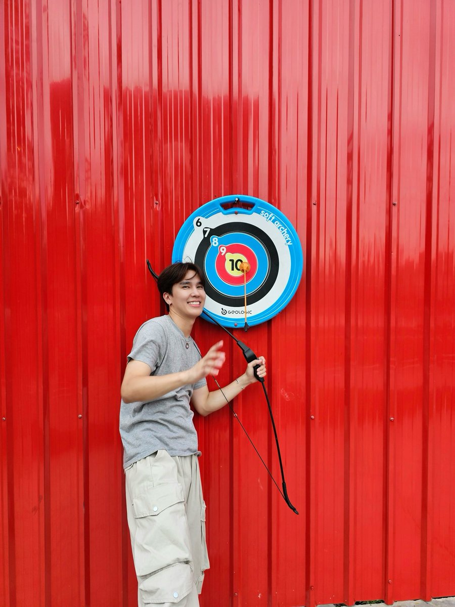 เกิดเป็นคนเหงา เลยฟังเพลงเศร้ามากกว่าเพลงรัก ☺️