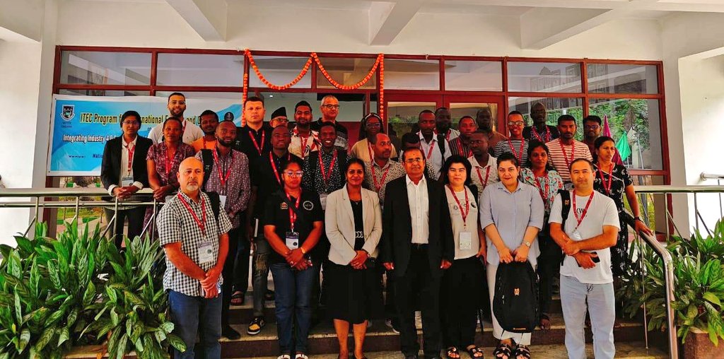 HCIMaldives's tweet photo. Best wishes to 02 officials from @PoliceMv 🇲🇻 who are participating in an @ITECnetwork “Advanced Certificate Course on Integrating Industry 4.0 Competency and 21st Century Skills in Educational Institutions” from 26 June – 23 July 2024 at @nitttr_chennai 🇮🇳. https://t.co/3eZAb6UyvF