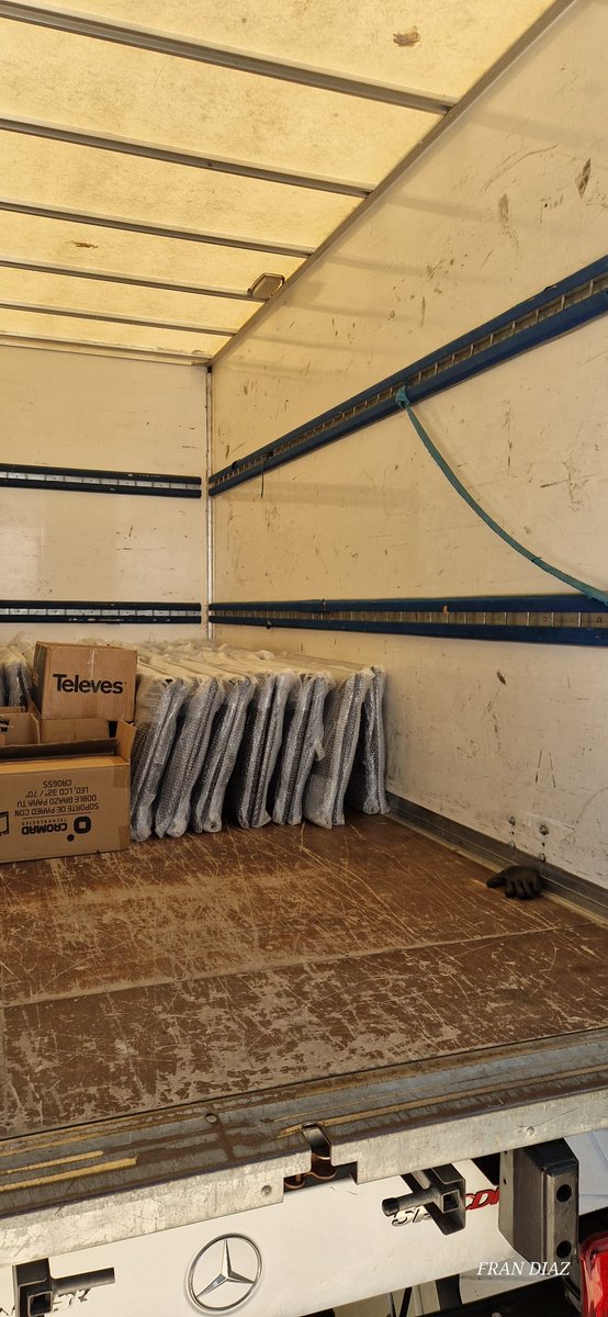 FundacionAH's tweet photo. ADRIAN Hoteles junto a nuestra Fundación sigue reutilizando todo aquello de lo que disponen en buenas condiciones y no se vaya a seguir utilizando. Se han donado 50 TVs al Hospital Universitario Nuestra Señora de La Candelaria. 

#fundacionadrianhoteles #ong #adrianhoteles #huc https://t.co/kpvDmo7KO8