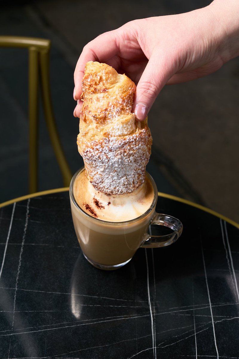 My hobbies include dunking croissants into coffee. 🥐☕