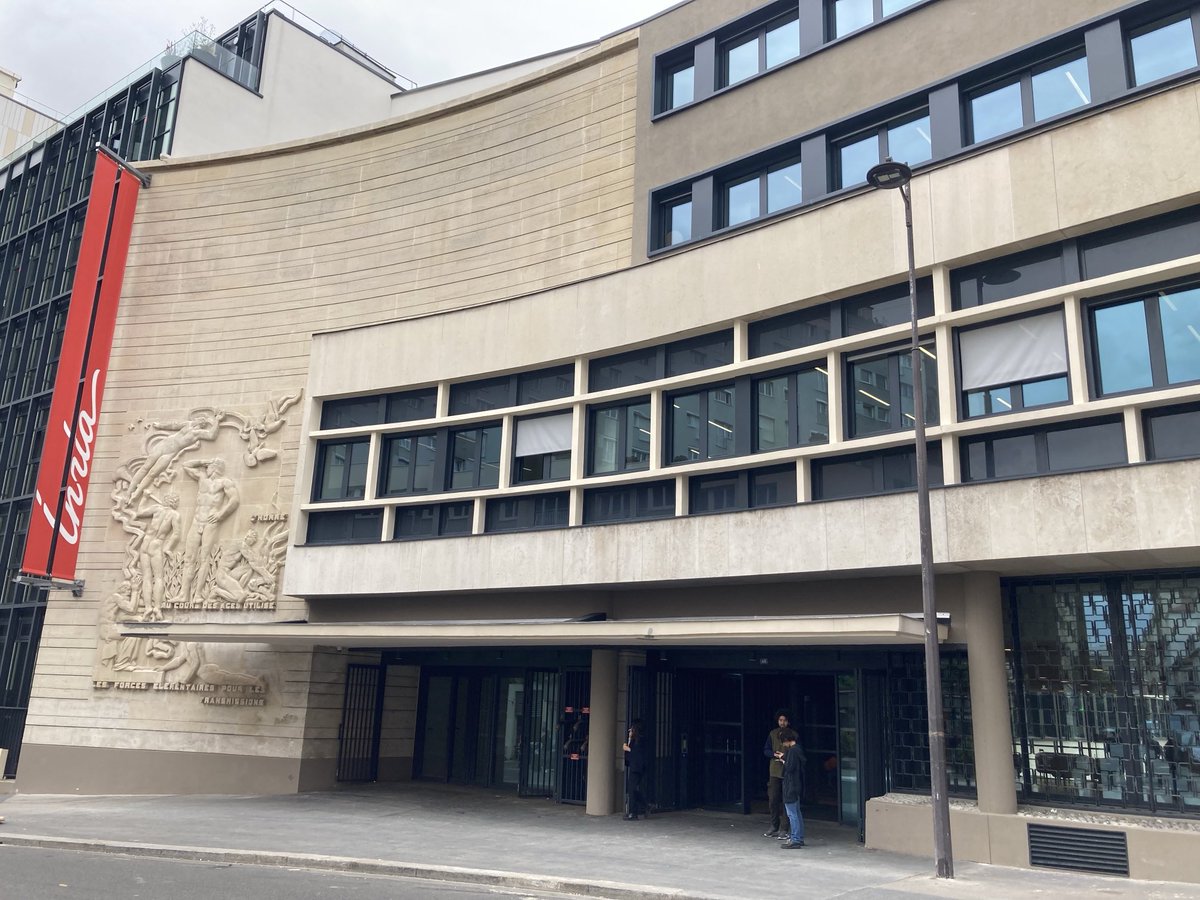 ⁦<a href="/inria_paris/">Centre Inria de Paris</a>⁩ a traversé la Seine. Merci <a href="/fleuryeric/">eric fleury</a> et aux équipes pour l’accueil chaleureux dans ces nouveaux locaux, l’énorme travail du déménagement et tout ce qui va se concevoir et se poursuivre ici, dans ce bel arrondissement ⁦<a href="/jerome_coumet/">Jérôme Coumet</a>⁩