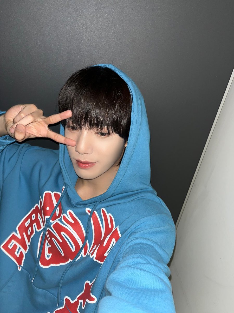 nSSign_official's tweet photo. [#카즈타] 쉬는 시간에 짤깍✌🏻

#엔싸인 #nSSign #KAZUTA https://t.co/IpTnVQ0vXw