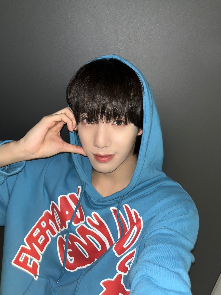 nSSign_official's tweet photo. [#카즈타] 쉬는 시간에 짤깍✌🏻

#엔싸인 #nSSign #KAZUTA https://t.co/IpTnVQ0vXw