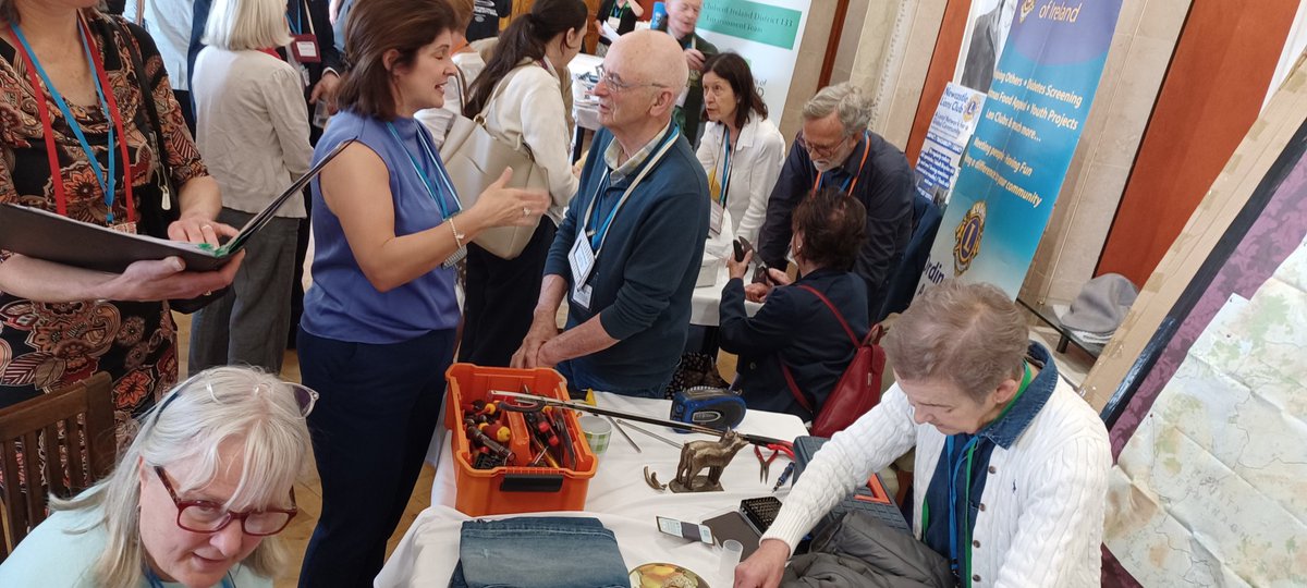 Chris McCartney (@chrisnorniron) on Twitter photo "To throw something away is a privilege we cannot afford, we need to repair now more than ever..."
Sue from <a href="/2ls4s/">Tools For Solidarity</a> singing the praises of repair and mending, how it can be an art form, a cultural shift and a better way of life and building community! <a href="/NIresourcesnet/">Northern Ireland Resources Network (NIRN)</a> "To throw something away is a privilege we cannot afford, we need to repair now more than ever..."
Sue from <a href="/2ls4s/">Tools For Solidarity</a> singing the praises of repair and mending, how it can be an art form, a cultural shift and a better way of life and building community! <a href="/NIresourcesnet/">Northern Ireland Resources Network (NIRN)</a>