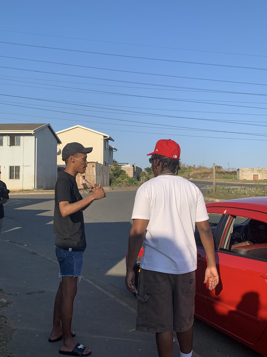 Captain 9'5 tweet media