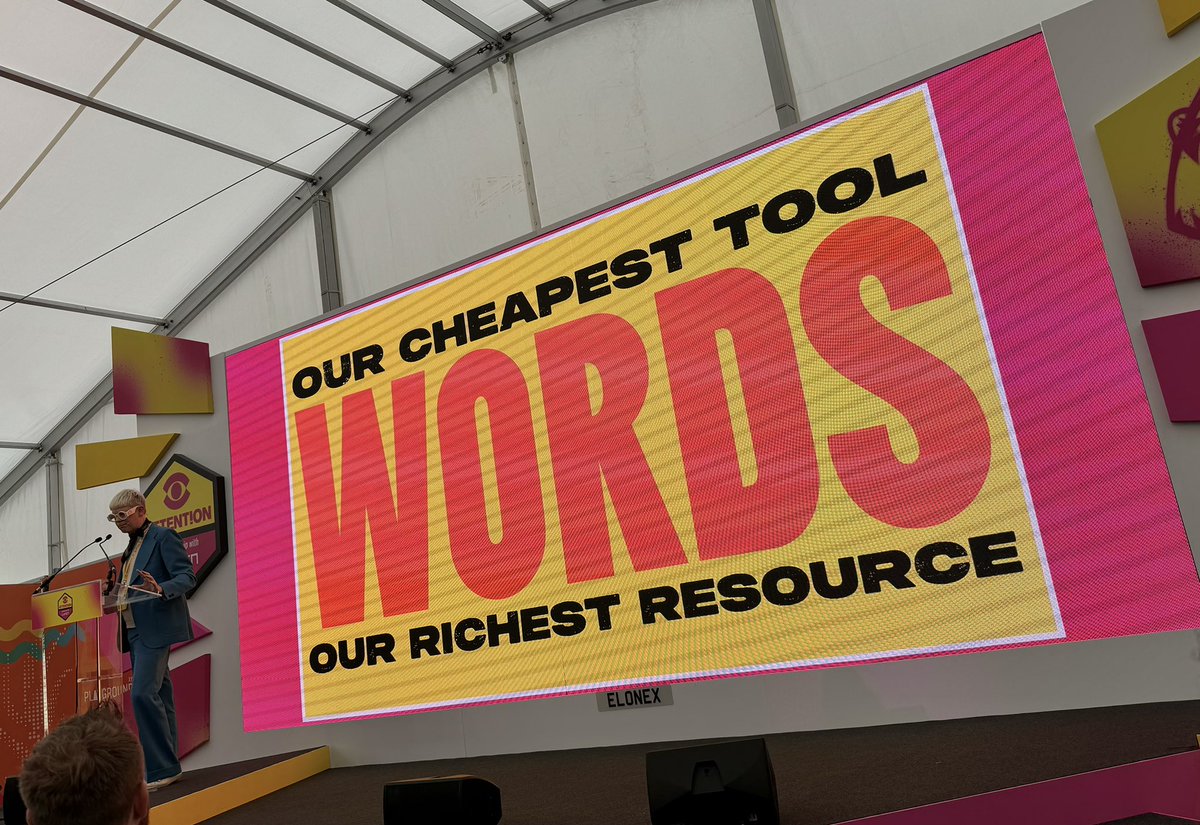howardangus's tweet photo. Reminding me of why I went into advertising a billion years ago @bengolik sharing his take on a century of political ads as well as his killer Sunak poster. Inspiring chat @MADFESTLONDON #madfest #strategy https://t.co/DxEKL5ITsF