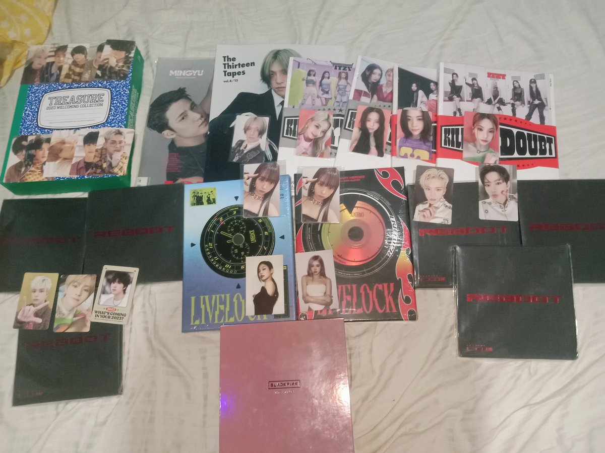 Jexcssbns's tweet photo. WTS/LFB
#jexcssbnsselss

Selling this all album and PCs for only 4k

Onhand!
Loc: marikina - Metro manila 

T. "K-pop album" Treasure Seventeen  Itzy Unis Blackpink Xdinary heroes https://t.co/Lij8VXHC0X