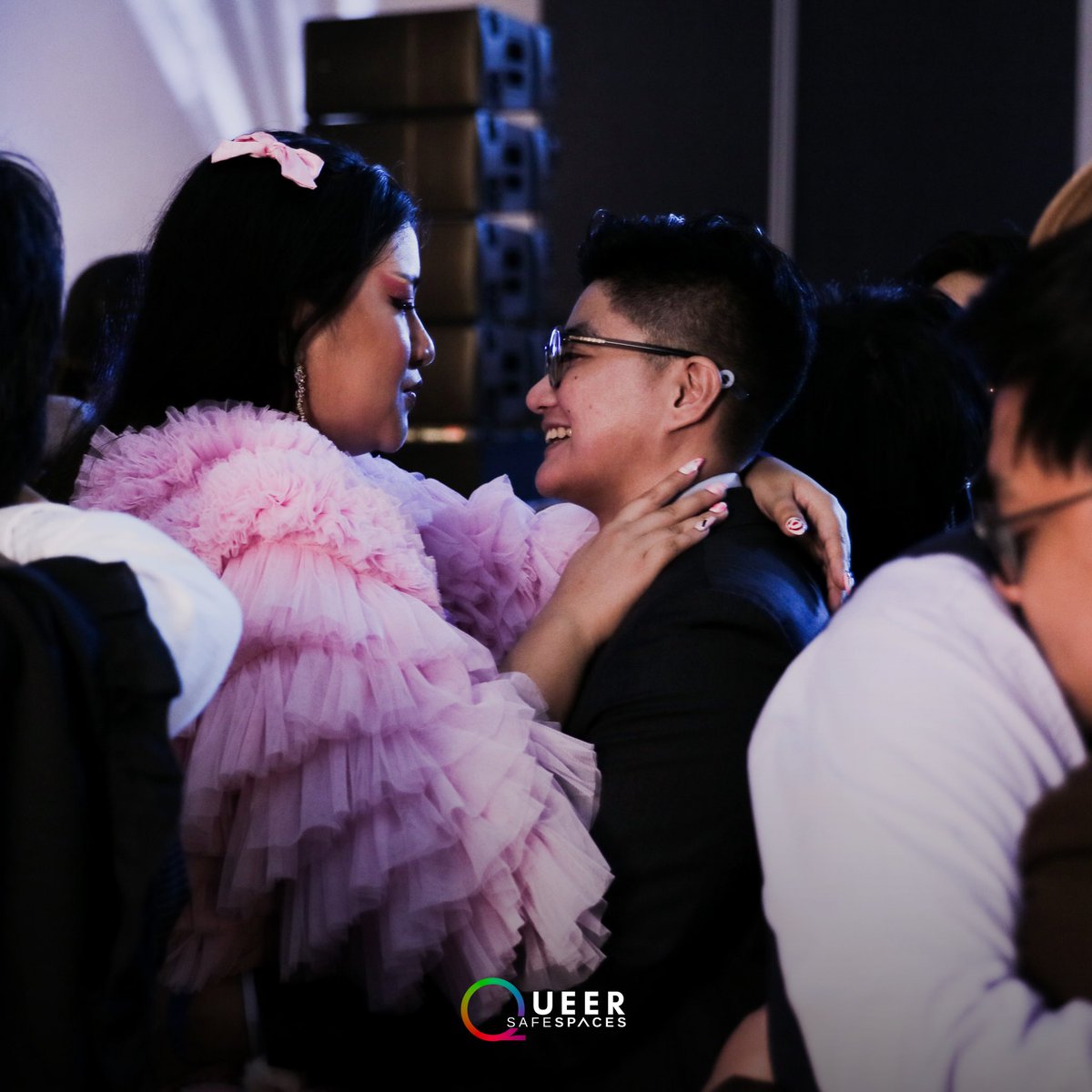 queersafespaces's tweet photo. For some #QueerPromPH attendees, being serenaded by @nicadelrosario while sharing special moments on the dance floor helped them reclaim their prom experience. ๐ฅบ
We hope to share that safe space with you again next year at Queer Prom! ๐ณ๏ธโ๐
#QueerSafeSpaces #YouBelongHere https://t.co/bdvUN7CzrA