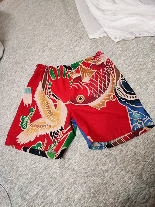母が大漁旗で作ったパンツ 縁起物全乗せパンツって呼んでる