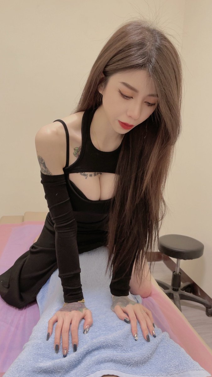 duoduo0323's tweet photo. 想問問有沒有老公 https://t.co/VHvZy5dTTA