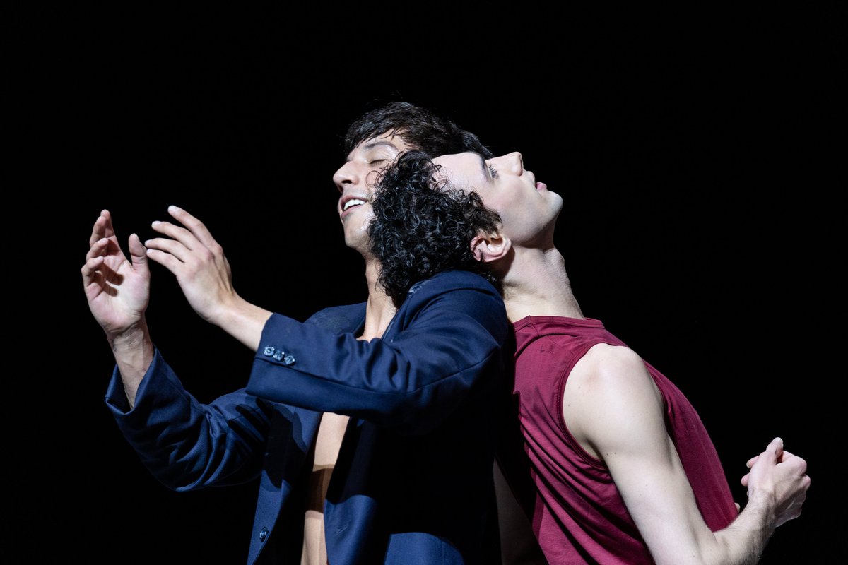 Hamburg Ballet (@hamburgballett) on Twitter photo What a moving evening: last Sunday we celebrated the world premiere of John Neumeier's "Epilogue", which also opened the 49th Hamburg Ballet Days. But "Epilogue" is also Neumeier's last creation in his role as our artistic director. Here are some first impressions✨📸<a href="/kiranwest/">Kiran West</a> What a moving evening: last Sunday we celebrated the world premiere of John Neumeier's "Epilogue", which also opened the 49th Hamburg Ballet Days. But "Epilogue" is also Neumeier's last creation in his role as our artistic director. Here are some first impressions✨📸<a href="/kiranwest/">Kiran West</a>