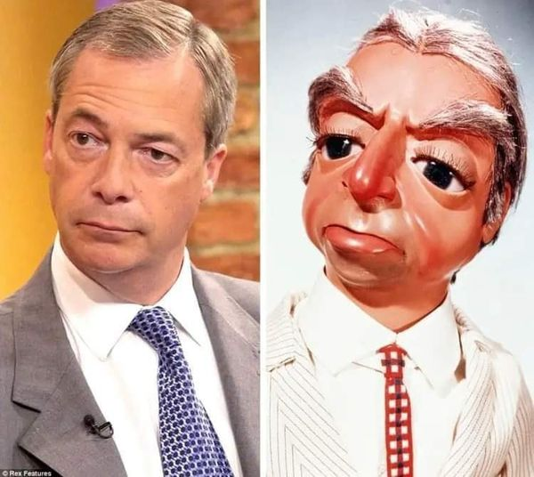 RudolphHart's tweet image. Yup #Farage  @Nigel_Farage #spiv
