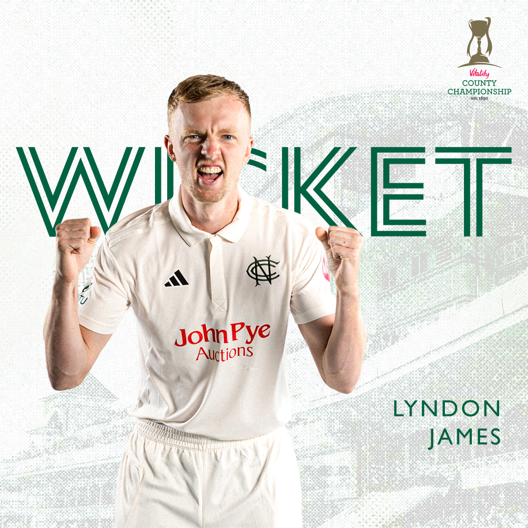 TrentBridge's tweet photo. 👊 Lyon trapped in front.
Lancashire 348/9.
📺 #NOTLAN | https://t.co/PUIyx6PM9P https://t.co/7h8ndXaDfR