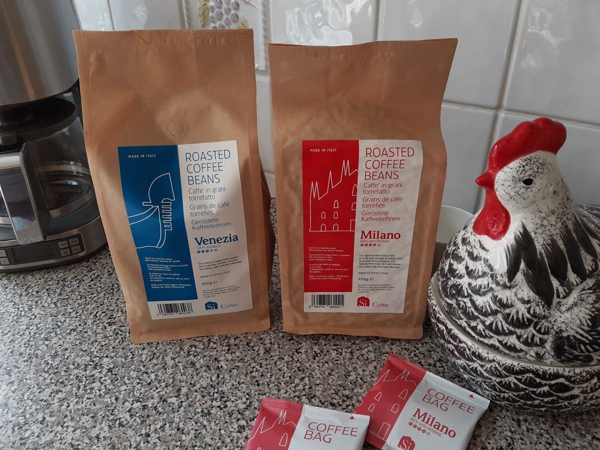 sogno_si's tweet photo. How do you prefer #coffee? ☕🤎 
From ground coffee for convenience to coffee beans for those who prefer to grind their own. If you're on the go, our #coffeebags are a great option, or if you prefer a more traditional approach, we also have loose coffee bags 😁 

#sisogno https://t.co/M3TY4EkkYb