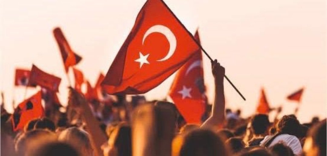 Uğruna canlar, canımız feda 🇹🇷