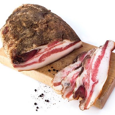Armando's amazing kitchen "accessory" -Guanciale ❤️ Will it compliment your food too? buff.ly/3LLeXDX