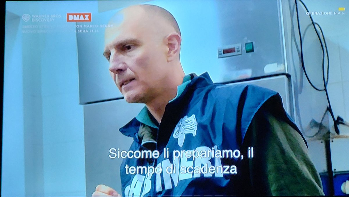 JaynoG1's tweet photo. Oll iu chen it Roma 
350kg di pesce scaduto e ostriche col vibrione
no ma andateci pure in quei posti che è tutta salute  tranquilli #operazionenas https://t.co/4gpOr5qfTR