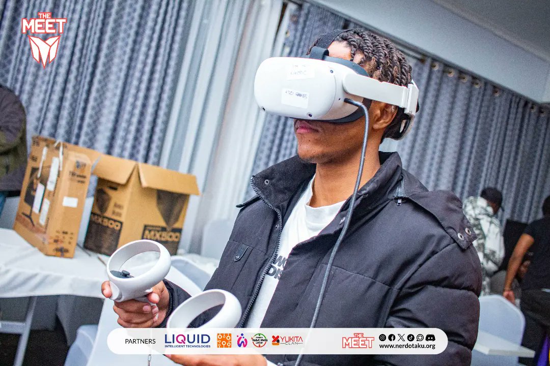 nerdotakuzm's tweet photo. Ready player one❔🥽
The Virtual Reality gaming section of #TheMeet24 was a blast having to bop and weave as gunmen shot at you, constantly re assessing your bearings as you reloaded your artillery in a quest for victory.❤️🥽
Thanks to everyone who stopped by 🥽❤️ https://t.co/l9l5XeFAjg