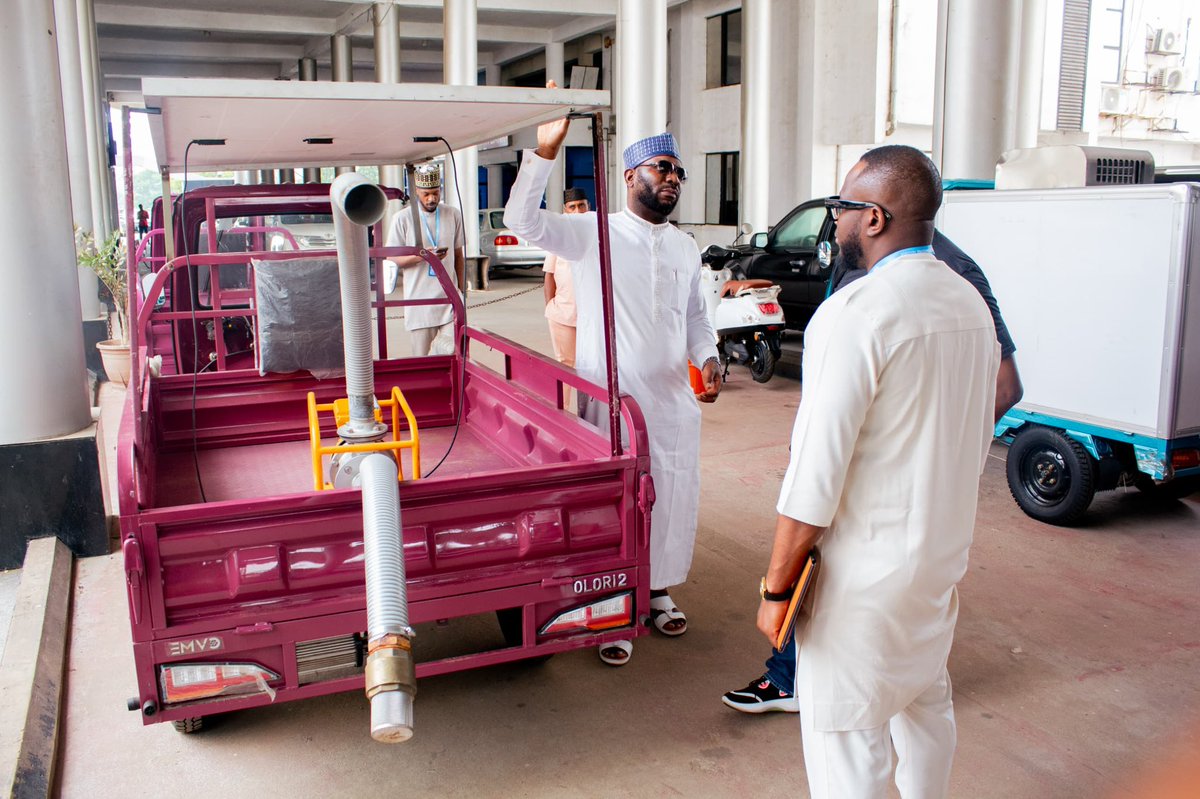 emvc_1's tweet photo. Wonderful visit to our mega factory by United Nation's Sustainable Energy for All (SEforALL) @SEforALLorg team and Nigeria's Energy Transition Office (ETO) from the Presidency.

We are grateful for all the support and we are excited to continue to grow together.
#emvc #seforall https://t.co/mygfyEGUDM
