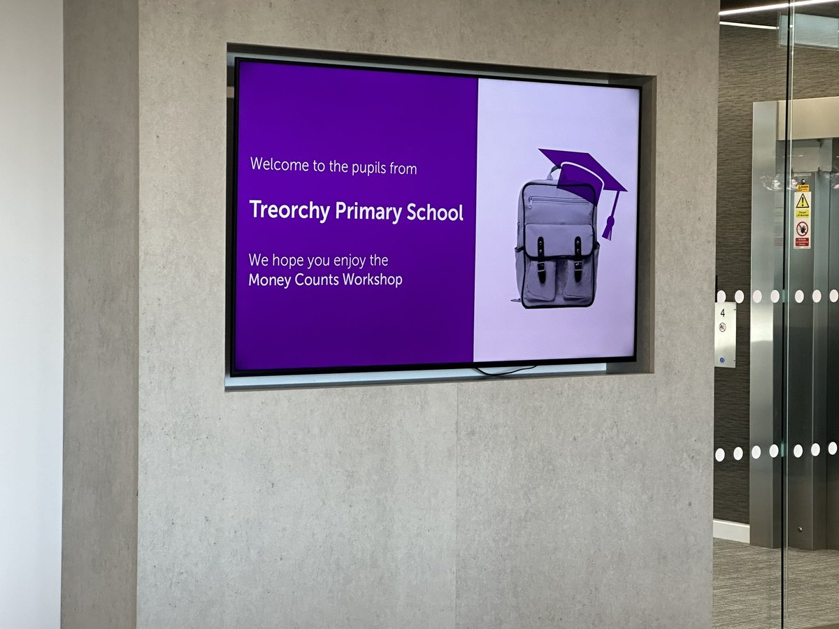 TreorchyPrimary's tweet image. A brilliant day in Cardiff. Thank you for an amazing and fun way to learn how to budget finances. @RedSTARTeducate Such great workshops. @CSCJES @CfWPL @FinancialLiter1