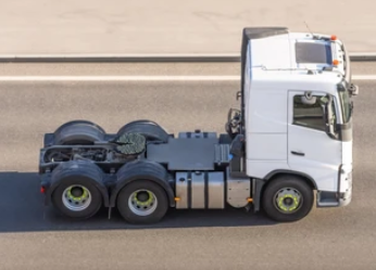 fskin_pm's tweet photo. trucks without trailers are so cute. look at him zooming weee https://t.co/JQsf3SPVyk
