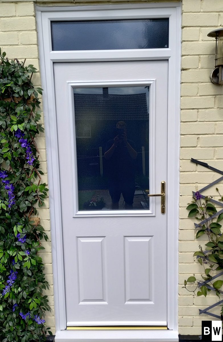 The Black and White Window Co tweet media