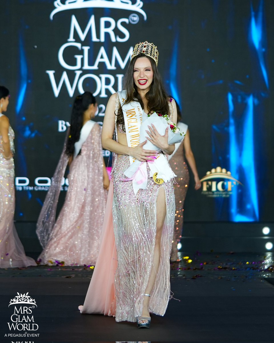 MrsGlamWorld1's tweet photo. Mrs Glam World 2024

Winner Brazil 🇧🇷 

@sajearthresort &amp; @dqueworld presents Mrs Glam World 2024 powered by @manappuramofficial @dquesoap @vibemunnar @uniquetimesmagazine #ficf

An event by: @pegasusglobalpvtltd
Event directed by : @AjitPegasus https://t.co/cnmrzYB9Ld
