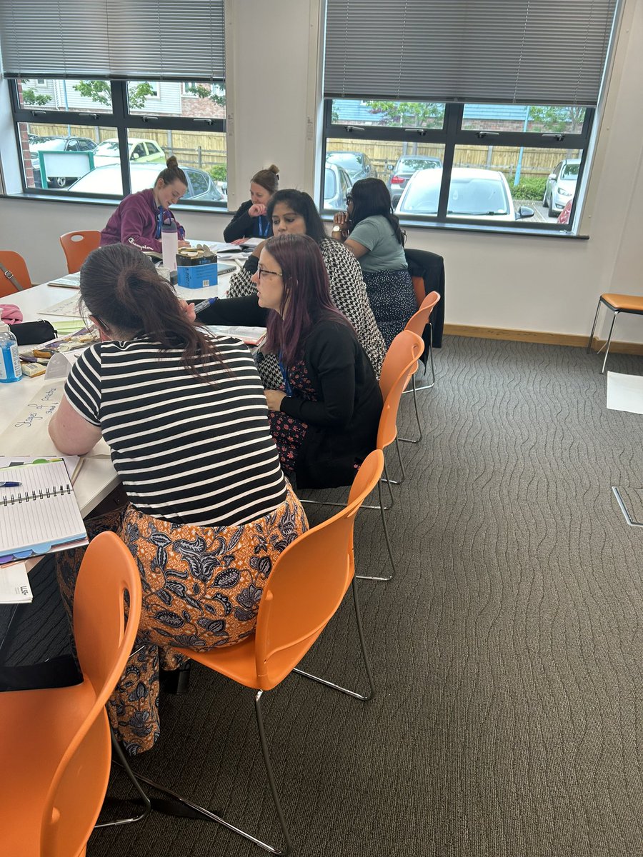 ExecHeadEMAT's tweet photo. Hosting the next face to face session as part of the NPQLT. @GreggSkinsley #EMATers #lifelonglearning https://t.co/rtV1JSabrP