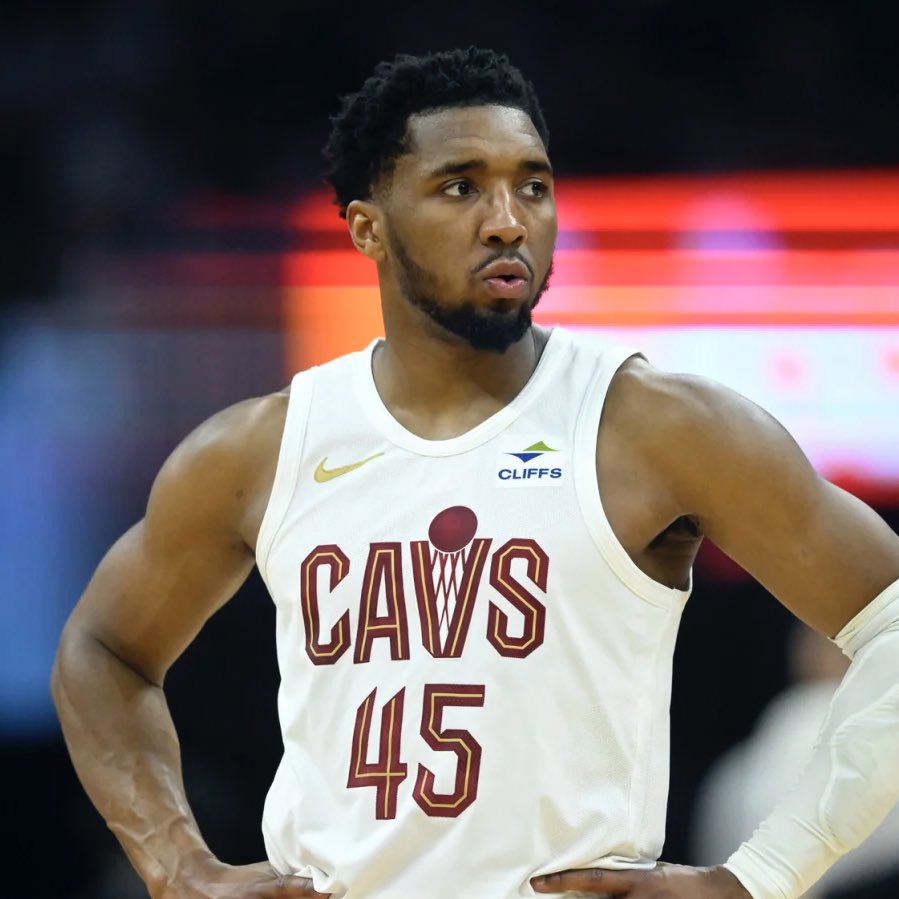BREAKING: Donovan Mitchell signs a 3-year, $150.3M maximum extension with the Cavaliers, per <a href="/wojespn/">Adrian Wojnarowski</a>