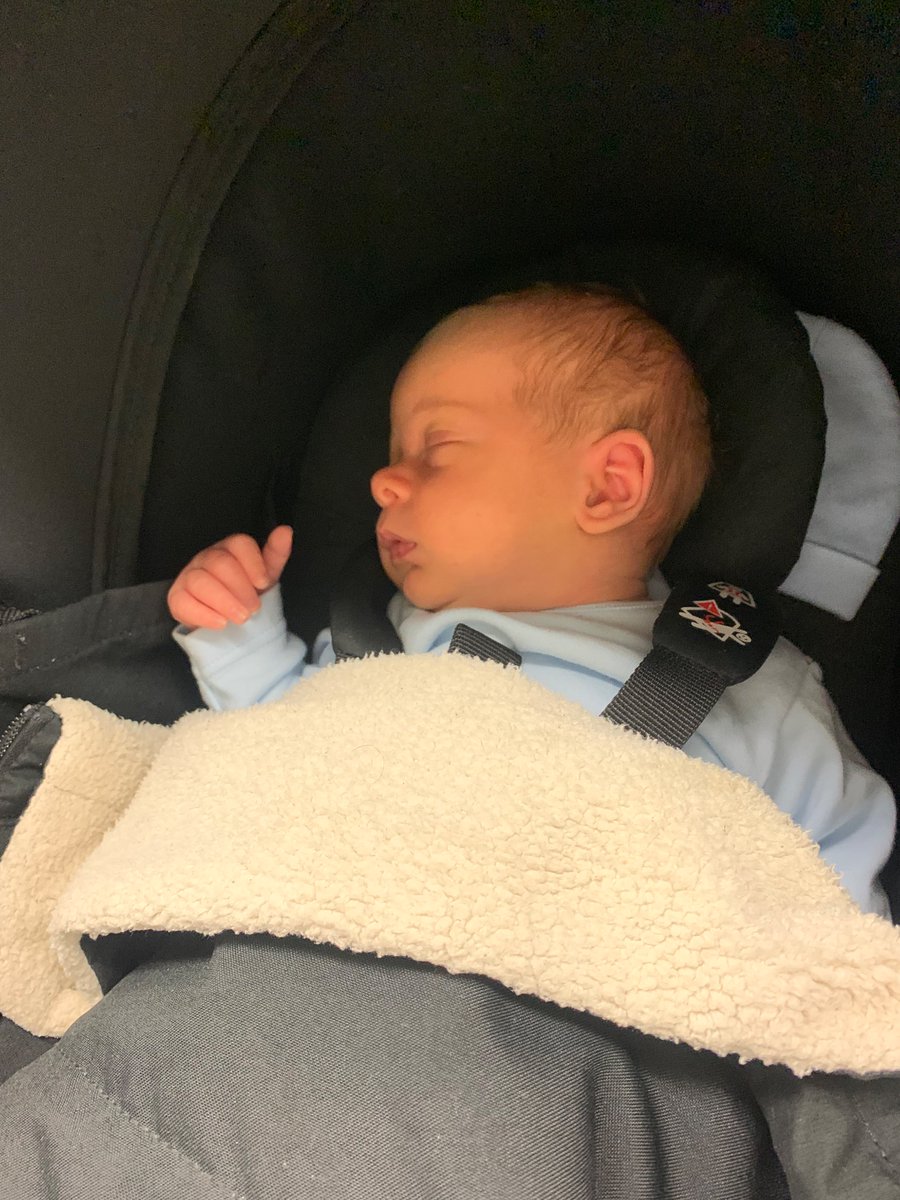 Is this the youngest queue attendee for the tennis to see IGA all the way from Poland only 3 weeks old @wimbledon #igaswiatek #wimbledonqueue