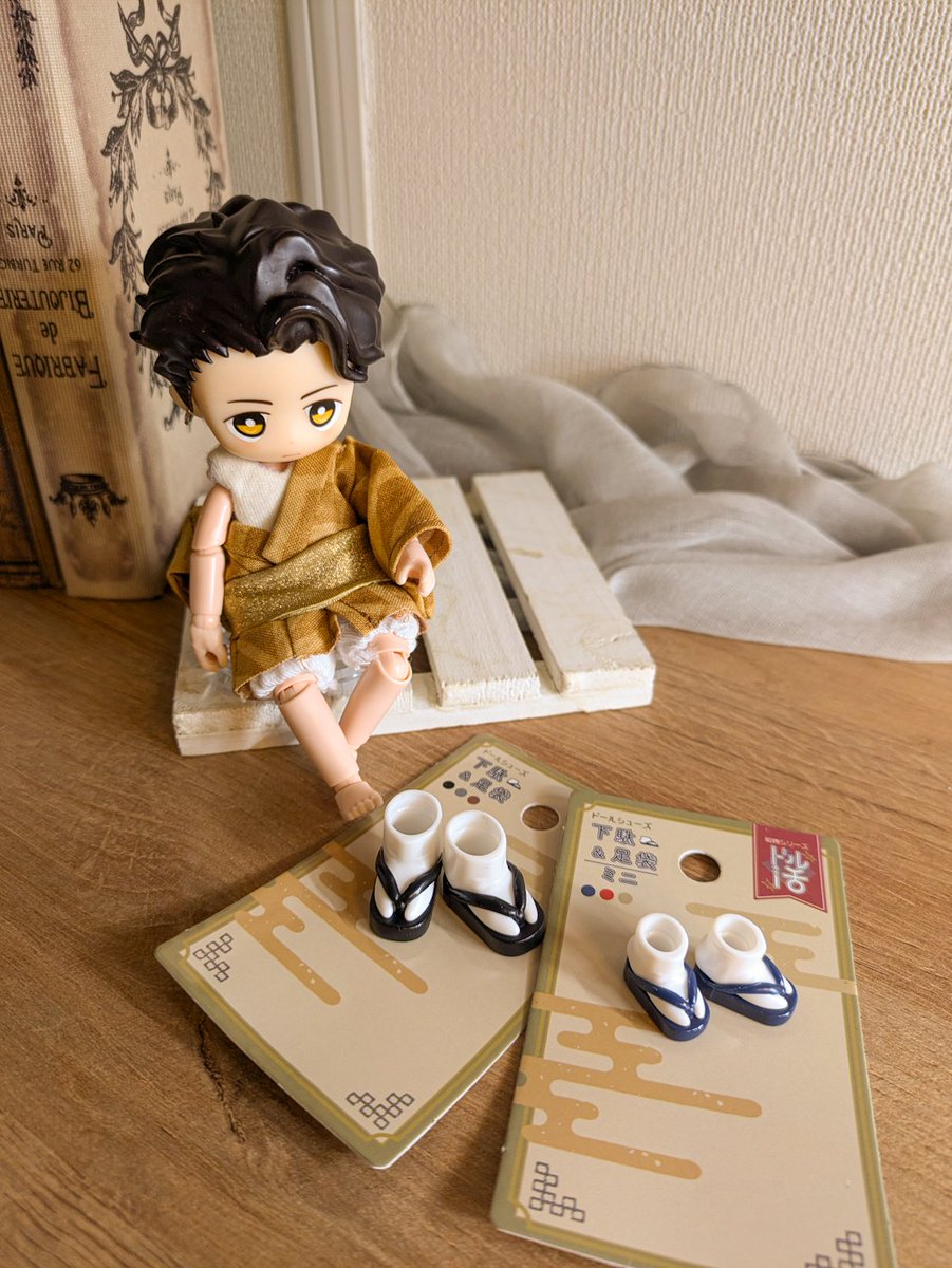 セリアの足袋＆下駄がオビツにいけるのかのレビュー。 足袋は足を取っ