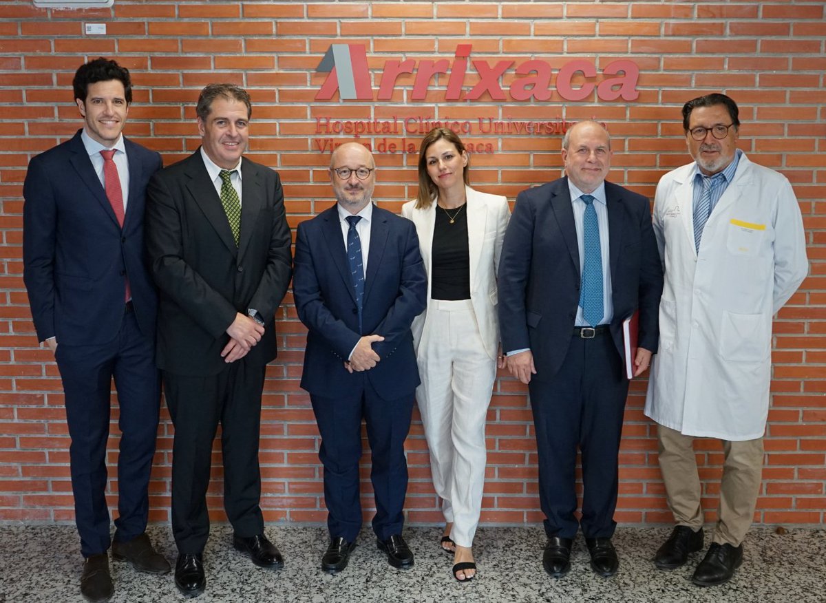 🎓M. Jesús Crespo, enfermera quirofanista de cirugía robótica H. Arrixaca, estudia en profundidad la “Aplicabilidad de la nueva generación de modelado 3D en cirugía hepatobiliar”.

🔎Mejor planificación prequirúrgica multiprofesional🟰mayor probabilidad de éxito🔝
<a href="/SeclaEndosurg/">SECLA</a>