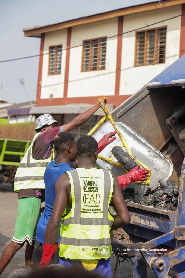 obonutv_'s tweet photo. The Homowo Clean Up Exercise is in session......
A thread
#acleancity #keepingaccraclean #letskeepourcityclean #obonutv https://t.co/hHQTA54O3E