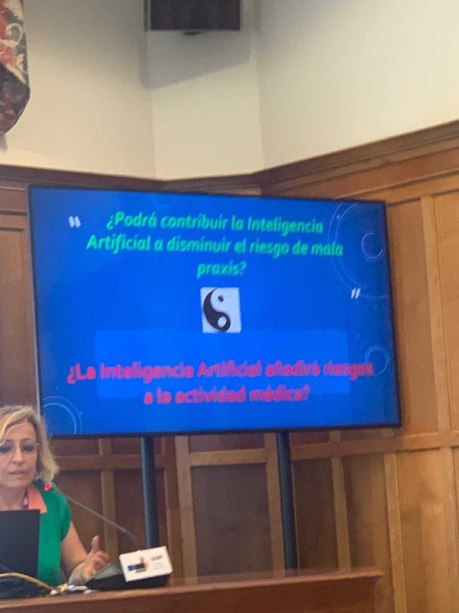 Participando con una comunicación en el XVII Encuentro Interautonómico sobre Protección Jurídica del Paciente: Nuevo bioderechos digitales en salud. ¿Cuál será el efecto de la IA en la mala praxis?. Un éxito más de los Prof. Jorge Tomillo y Joaquín Cayón en la UIMP 😀 👋 💪👏💪💪