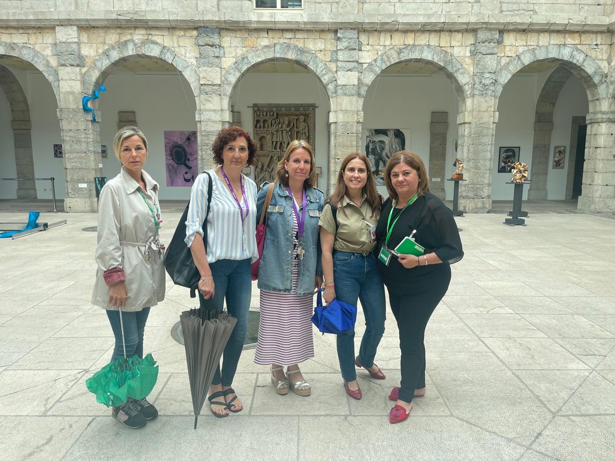 SatseCantabria's tweet photo. Ayer se ratificó la proposición de  ley en el Parlamento de Cantabria que busca la equiparación profesional de #enfermeras y #fisioterapeutas con otros estudios de grado. #GrupoA https://t.co/DT4tNEvvLE