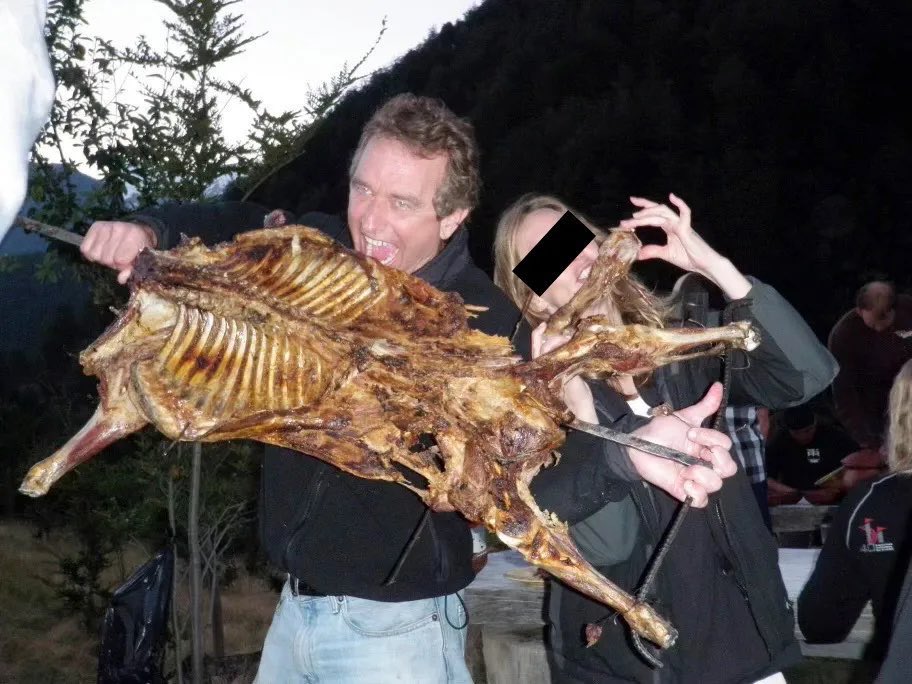 mattcorridoni's tweet image. Here’s a photo of @RobertKennedyJr happily posing with a barbecued dog. 

New reporting in @VanityFair reveals a friend has warned RFK Jr.’s  campaign could cause him  to “go down as one of the great villains in American history.”

I think that’s already happened…