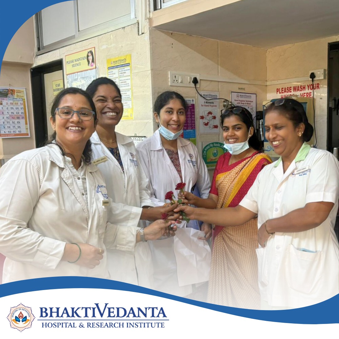 Bhaktivedanta_H's tweet photo. On #NationalDoctorsDay, we celebrated to honor our #medicalheroes who safeguard our well-being throughout life's journey. At #BhaktivedantaHospital, we are privileged to be surrounded by such dedicated professionals. 
#ThankYouDoctors #HealthcareHeroes  #DedicatedDoctors https://t.co/Iwh4sQFpVk