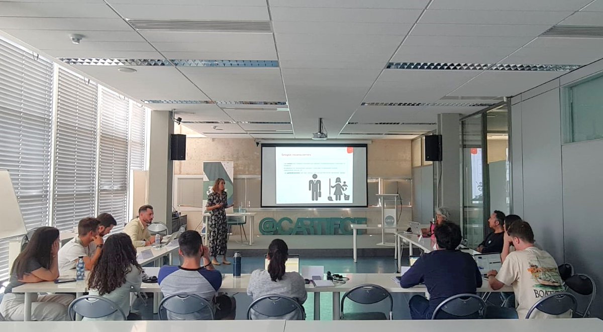 CARTIFCT's tweet photo. Un año más repetimos la formación específica sobre #igualdadgenero dirigida a las nuevas incorporaciones de @CARTIFCT. Queremos agradecer, un año más, al equipo de #ErreEse por traernos las últimas novedades en materia de #igualdad. https://t.co/lDVny6IZkz